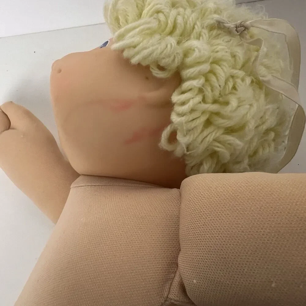 Vintage 80s Cabbage Patch Kids Blonde Hair Red Signature PA-1044